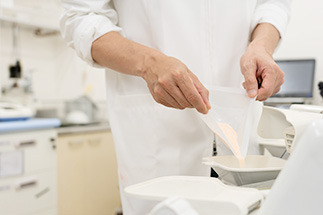 配合成分の量は明記されている?